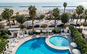 Hotel International